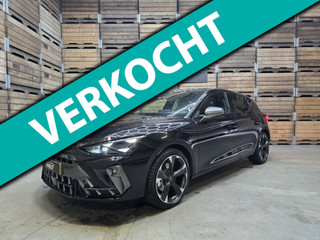 Hoofdafbeelding CUPRA Leon Cupra Leon 1.5 TSI e-Hybrid Business XL Navi Camera LED Design