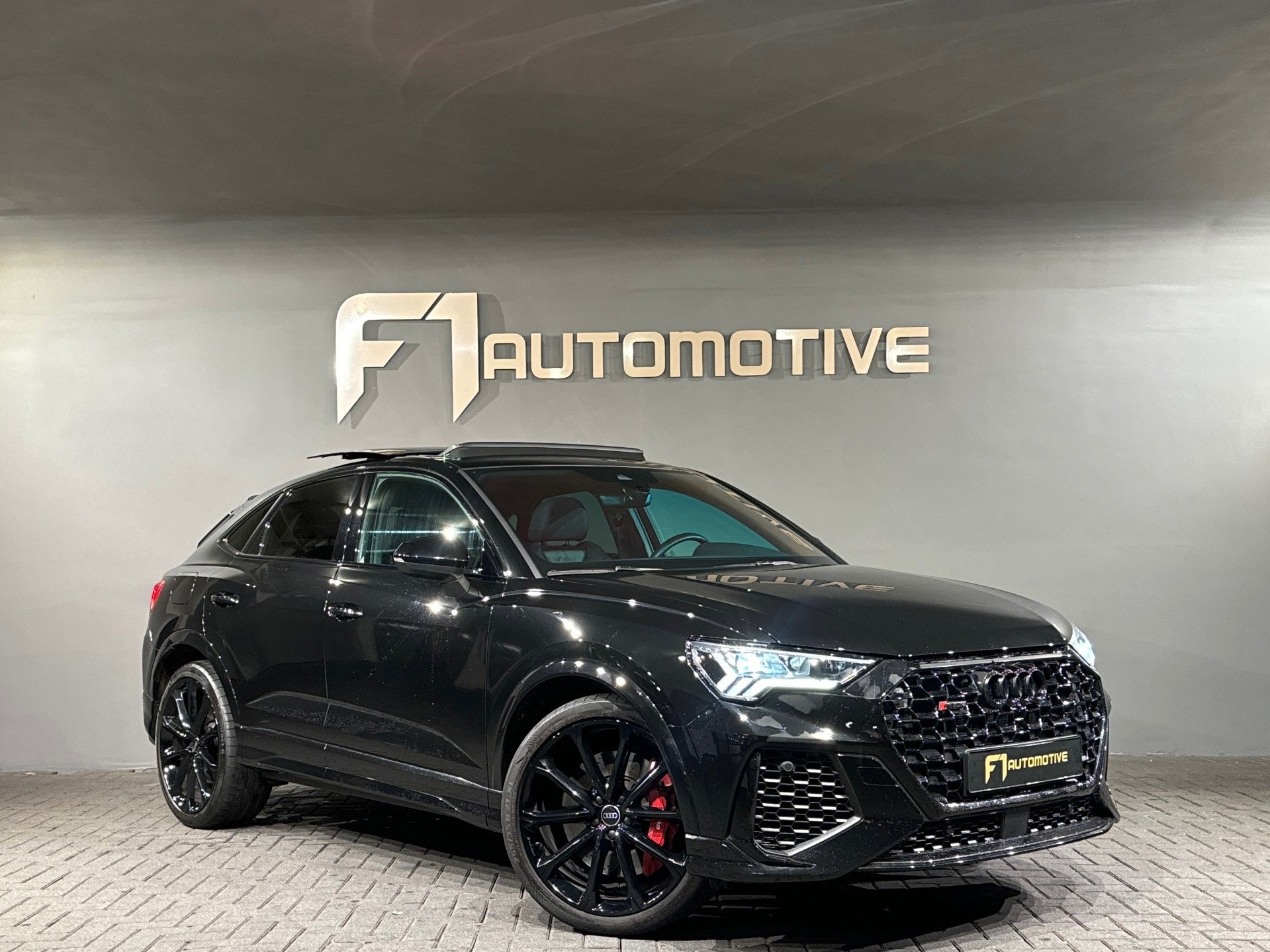 Hoofdafbeelding Audi RSQ3