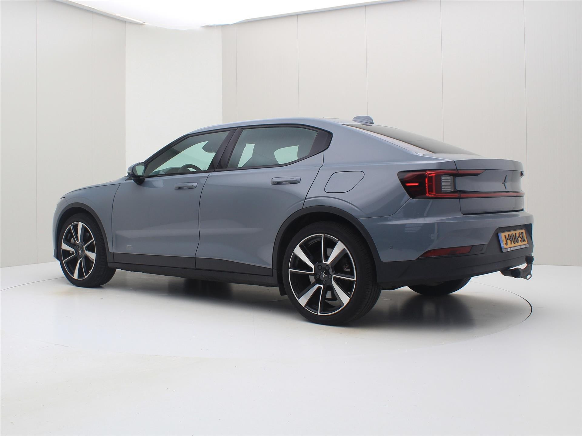 Hoofdafbeelding Polestar 2