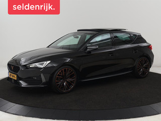 Hoofdafbeelding CUPRA Leon Cupra Leon 2.0 TSI | 300pk | Panoramadak | Leder |  Stoelverwarming | Carplay | Camera | Adaptive cruise | Navigatie | 19'' | Sfeerverlichting | Memory | Keyless | Sportstoelen