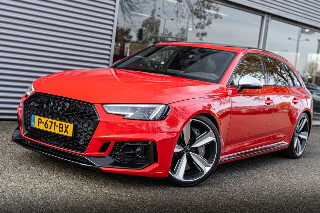 Hoofdafbeelding Audi RS4