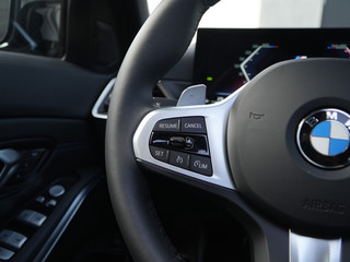 BMW 3 Serie BMW 3 Serie Touring M340i xDrive M-Sport | Pano | Leder | HUD | HiFi | 19