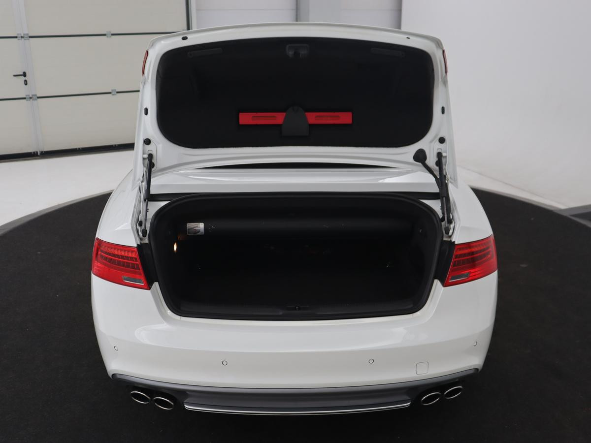 Hoofdafbeelding Audi S5