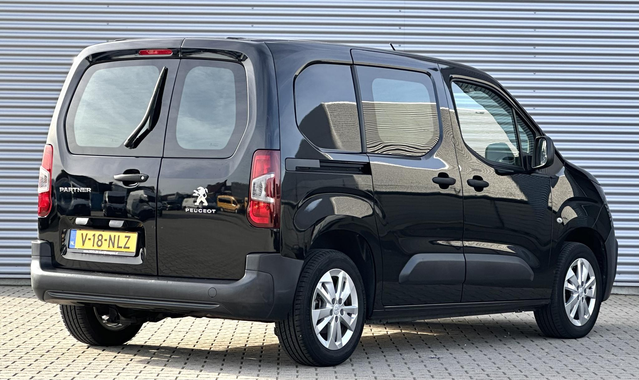 Hoofdafbeelding Peugeot Partner