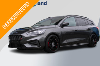 Ford Focus Wagon 2.3 EcoBoost ST-3 | Automaat 280pk! | Dubbele Wielset | Panoramadak | Winter Pack | Adaptive cruise control | Adaptive LED | Head up Display | Camera |