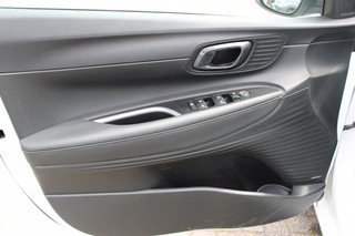 Hyundai i20 Hyundai i20 1.0 T-GDI Premium Cam/Clima/Carplay/Navi/Led/Winter. 