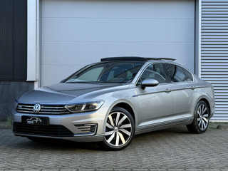 Volkswagen Passat 1.4 TSI GTE Highline | Panoramadak | Executive plus | 360 Camera
