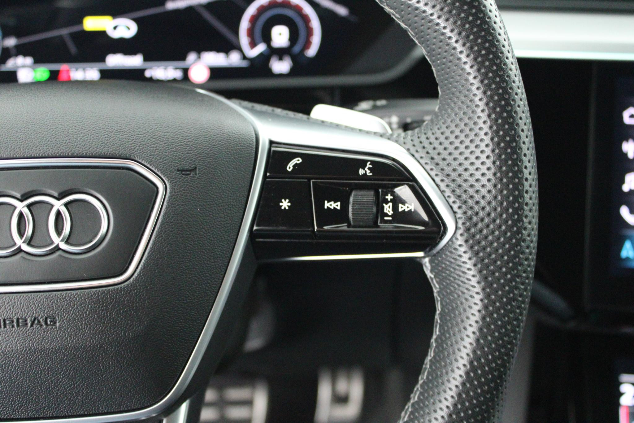 Hoofdafbeelding Audi Q8 Sportback e-tron