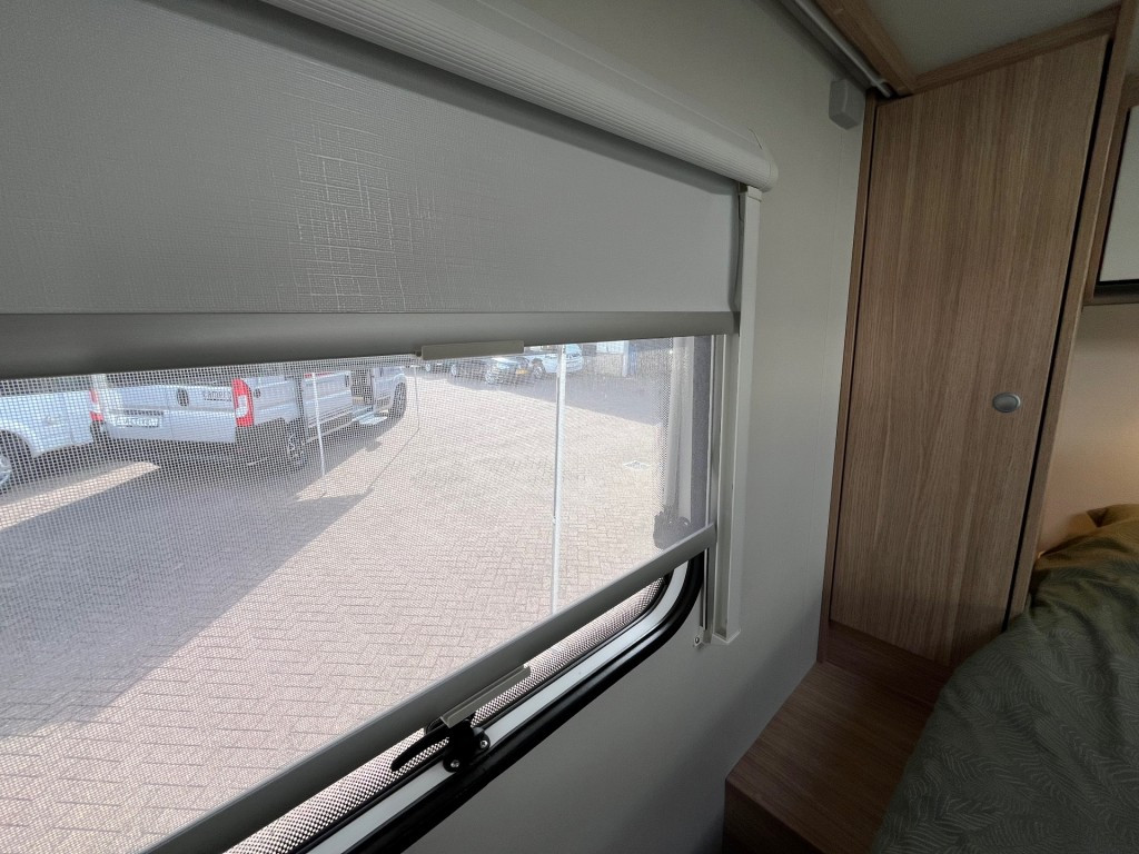 Hoofdafbeelding Sunlight V69 Adventure Ed. Queensbed Zonnepaneel