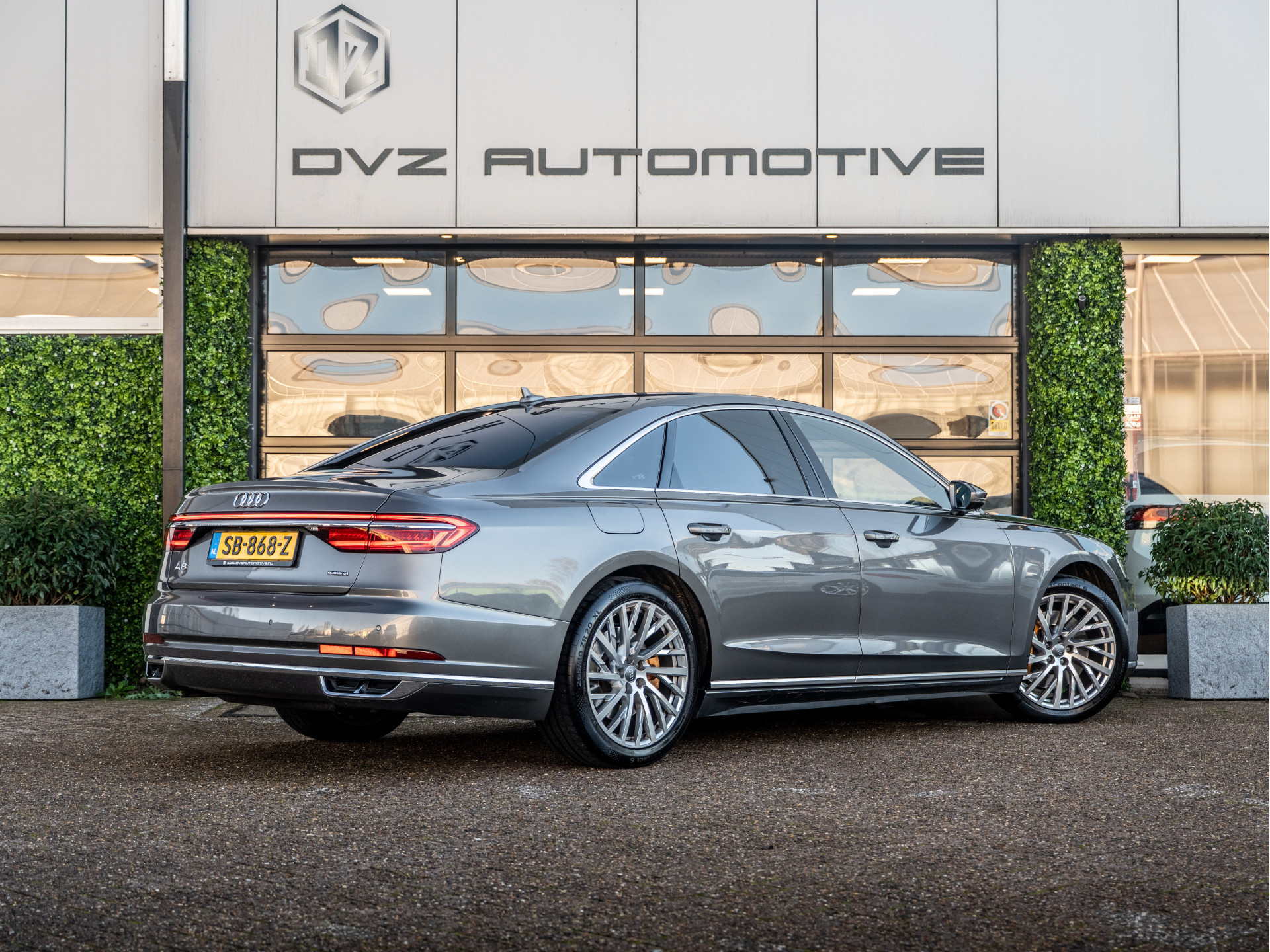 Hoofdafbeelding Audi A8