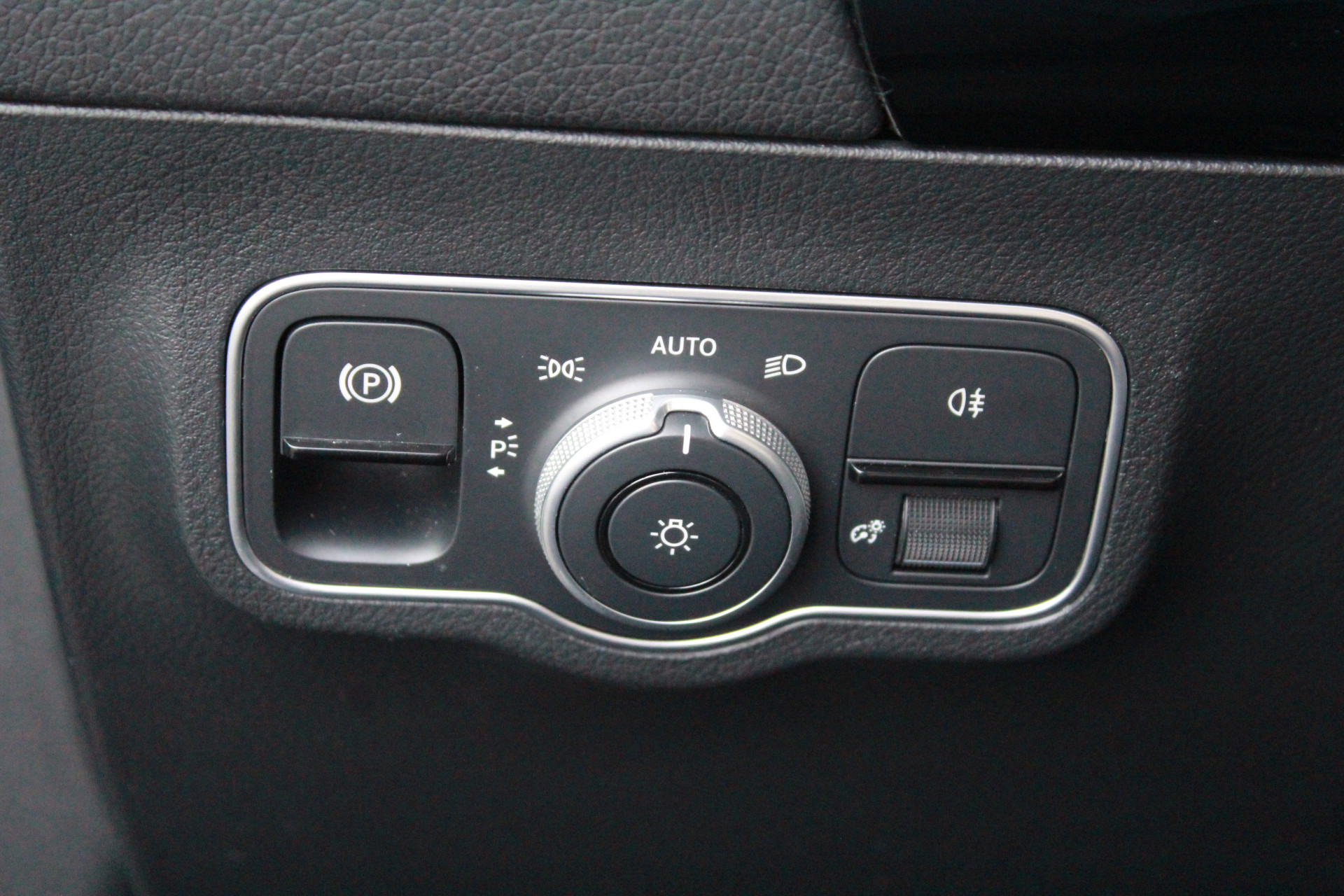 Hoofdafbeelding Mercedes-Benz EQA