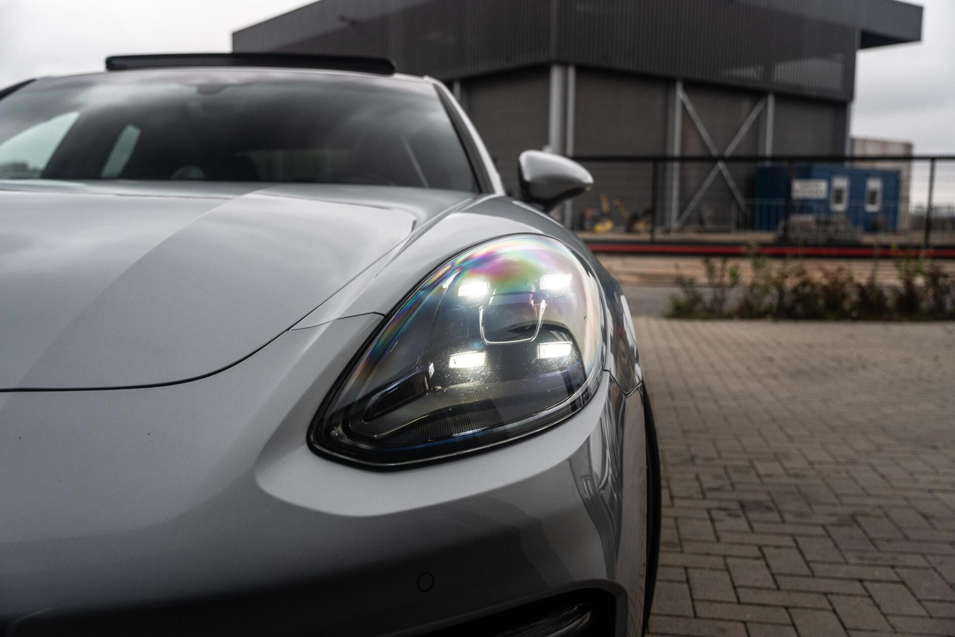 Hoofdafbeelding Porsche Panamera