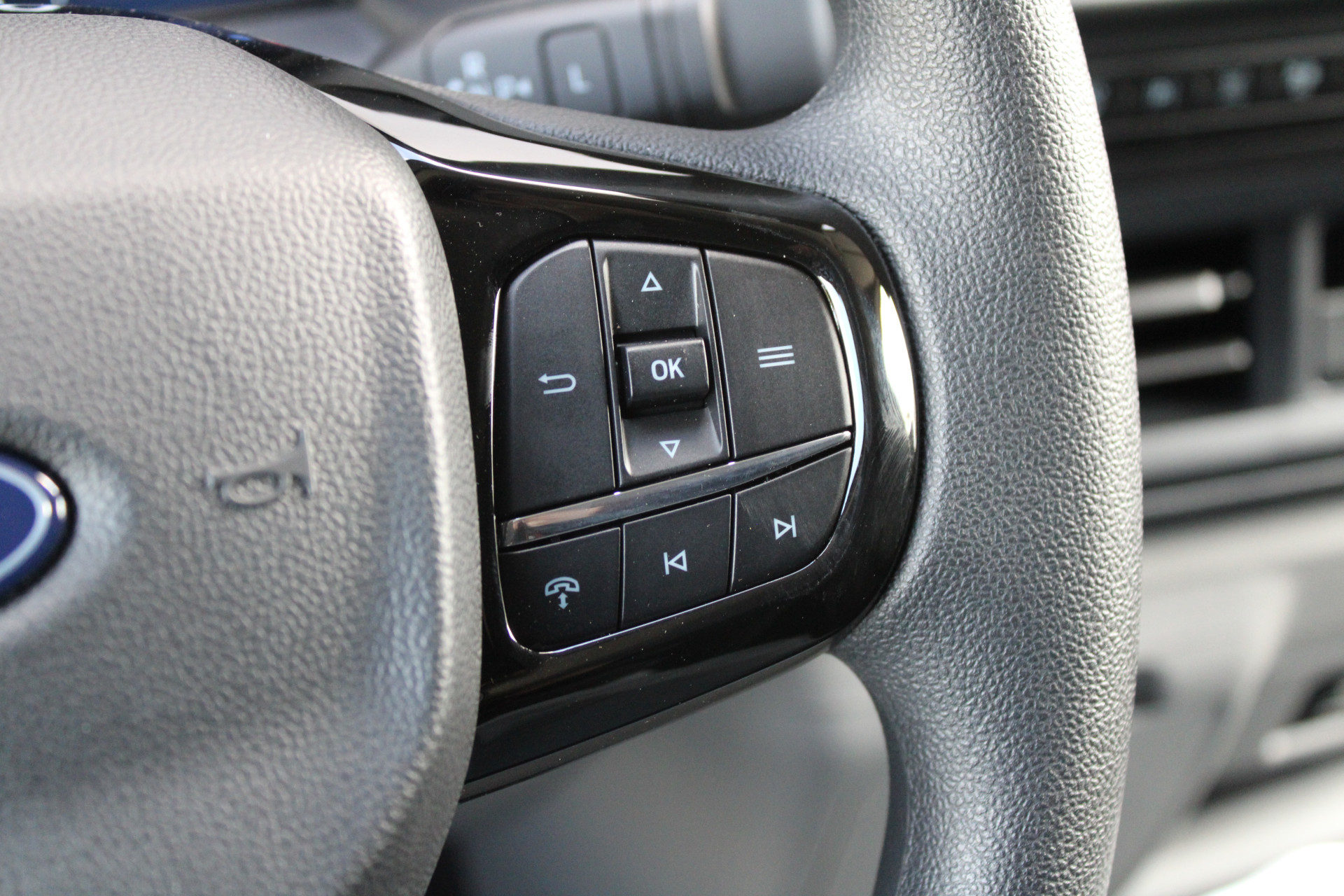 Hoofdafbeelding Ford E-Transit Custom