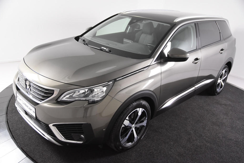 Hoofdafbeelding Peugeot 5008