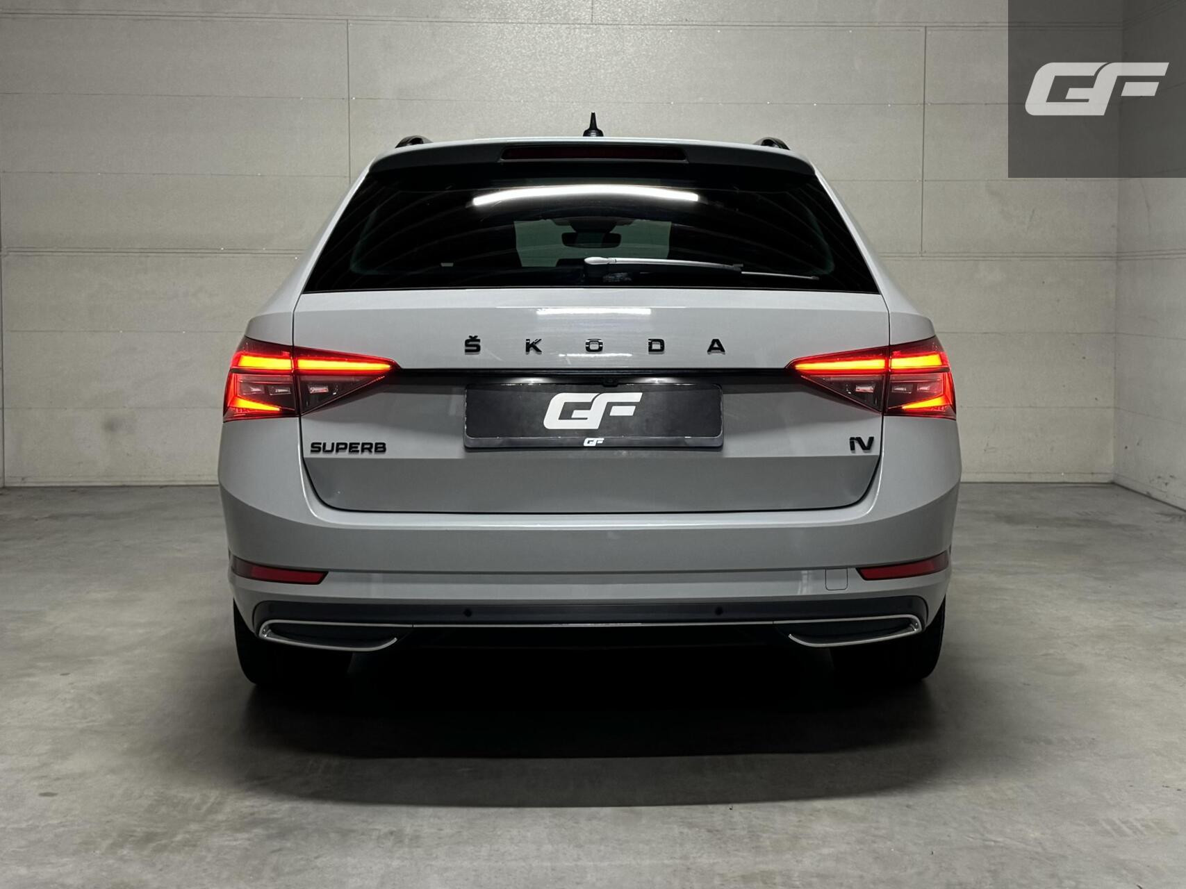 Hoofdafbeelding Škoda Superb