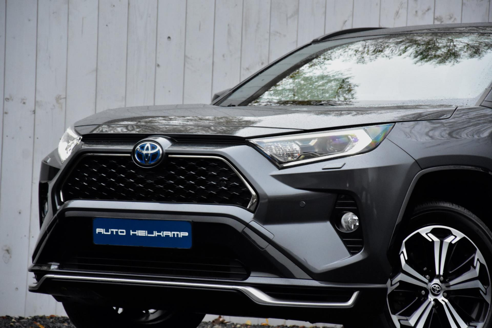 Hoofdafbeelding Toyota RAV4