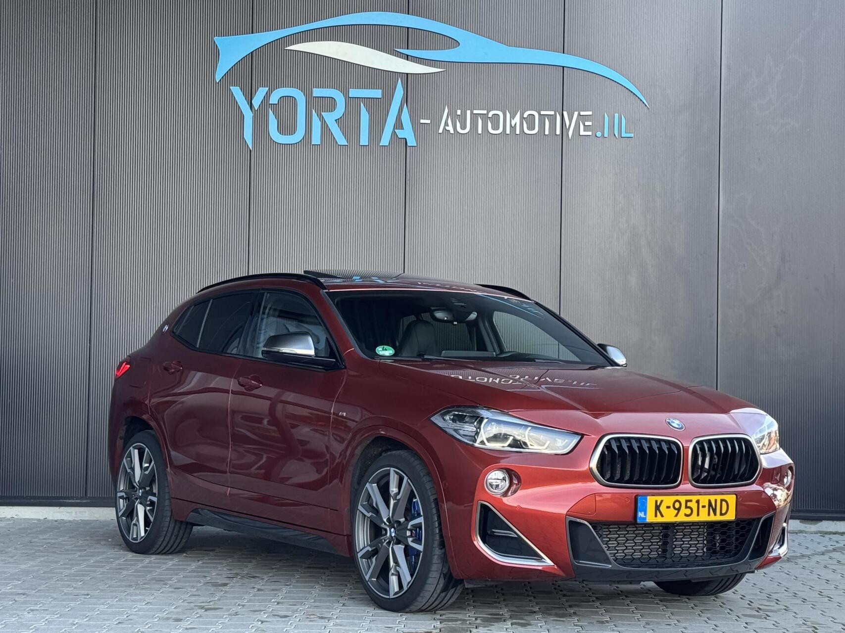 Hoofdafbeelding BMW X2