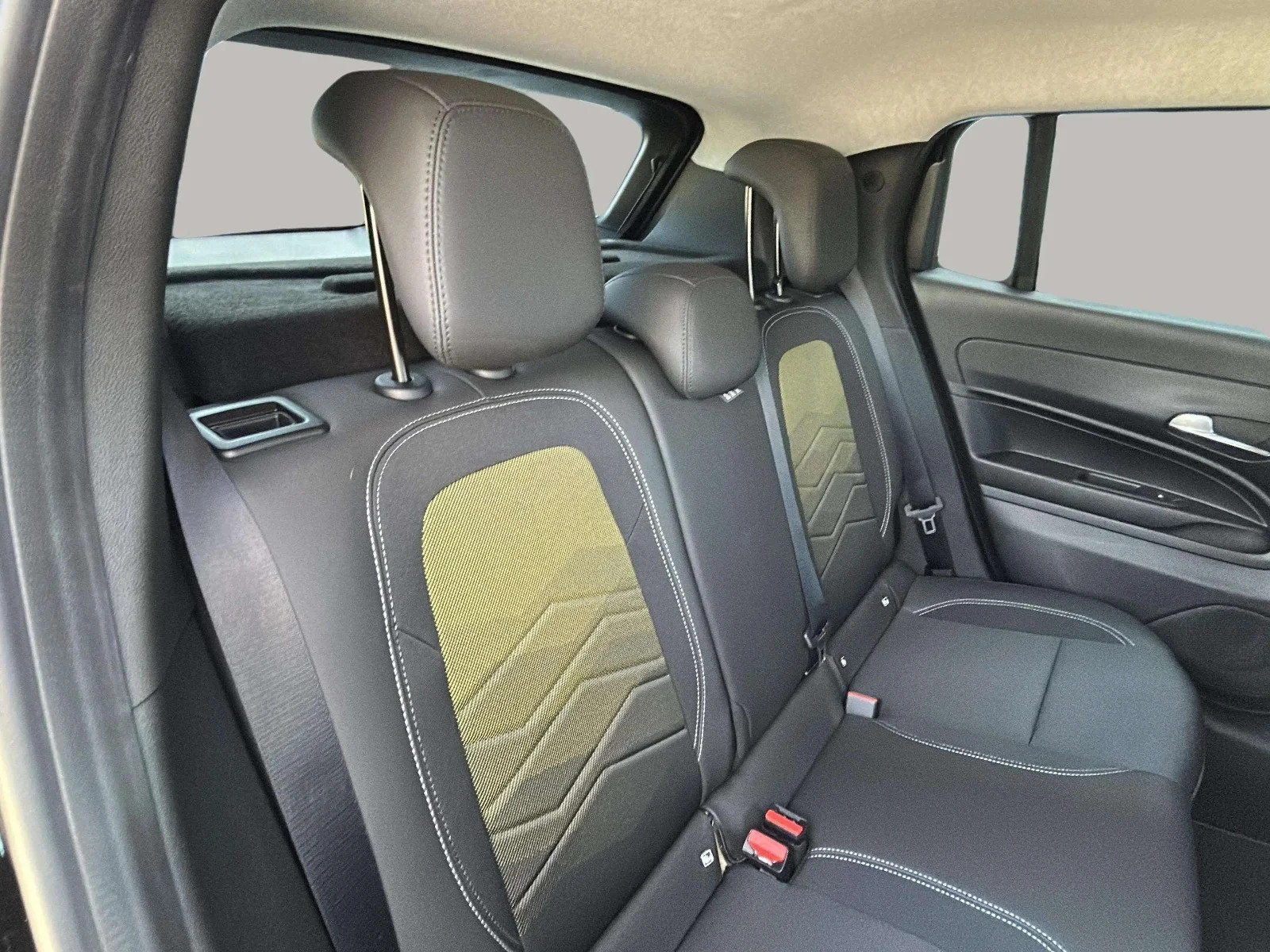 Jeep-Avenger-image-18