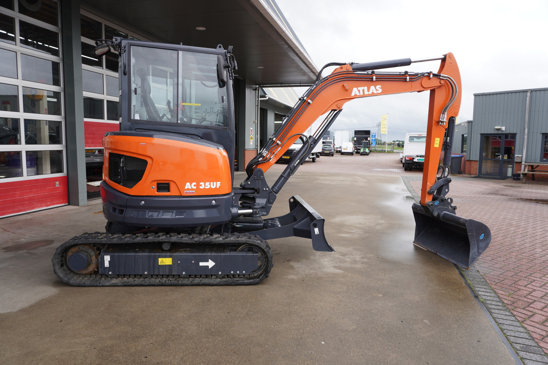 Hoofdafbeelding Atlas AC35UF Minigraver 3.85 ton 34 Draaiuren