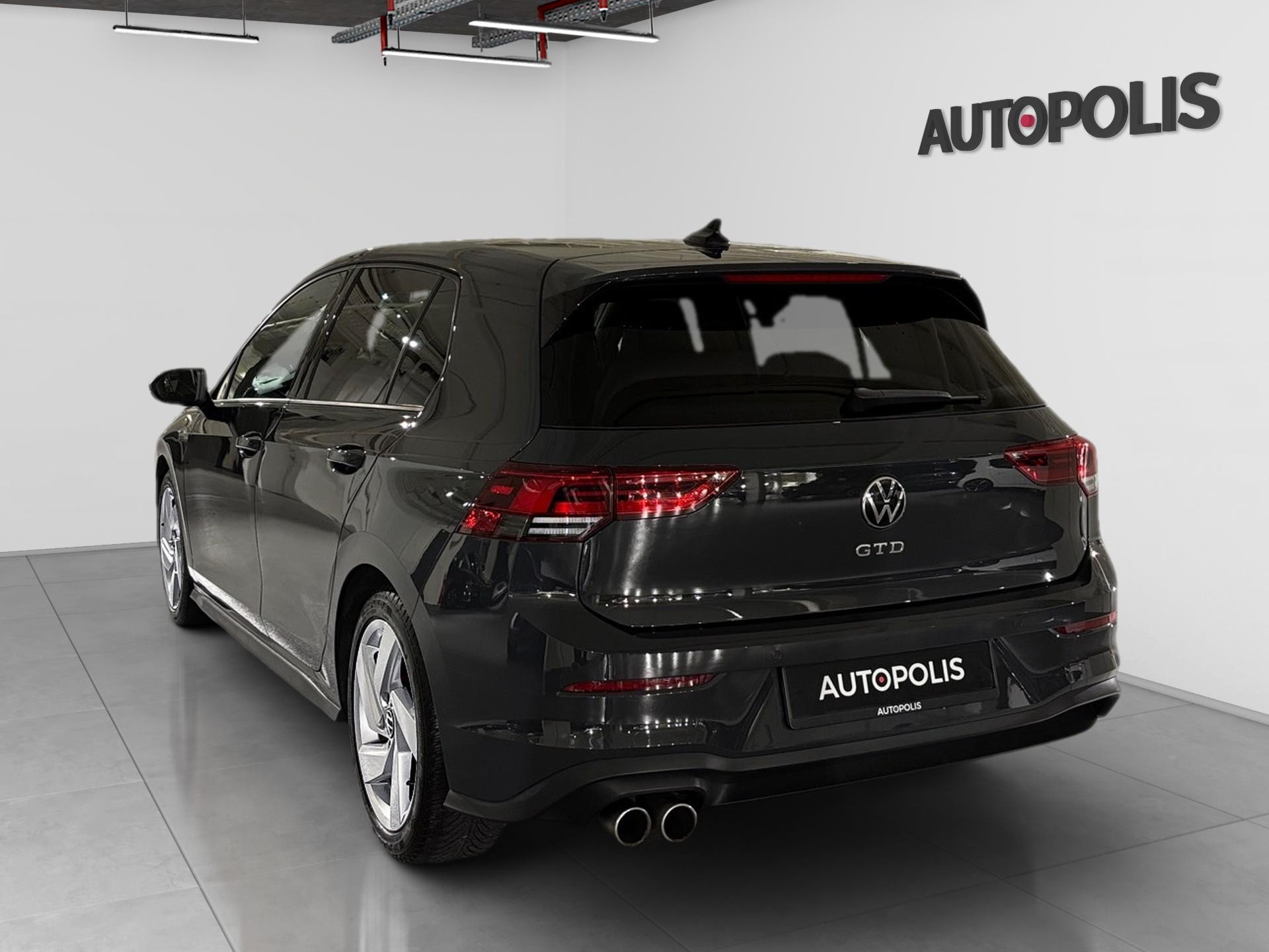 Volkswagen-Golf-image-17