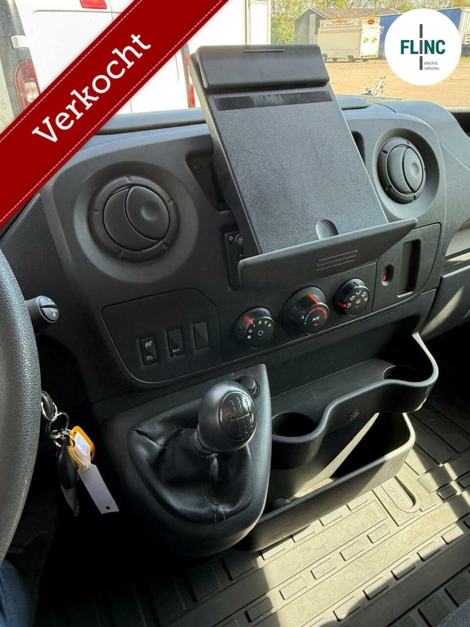 Hoofdafbeelding Nissan NV400