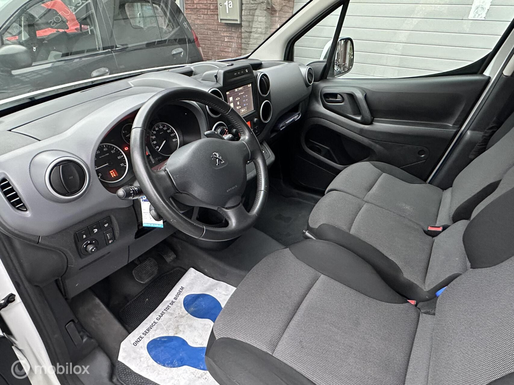 Hoofdafbeelding Peugeot Partner