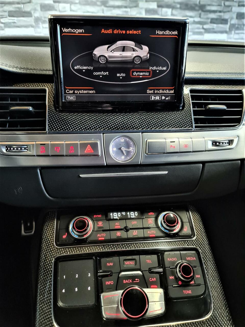 Hoofdafbeelding Audi S8