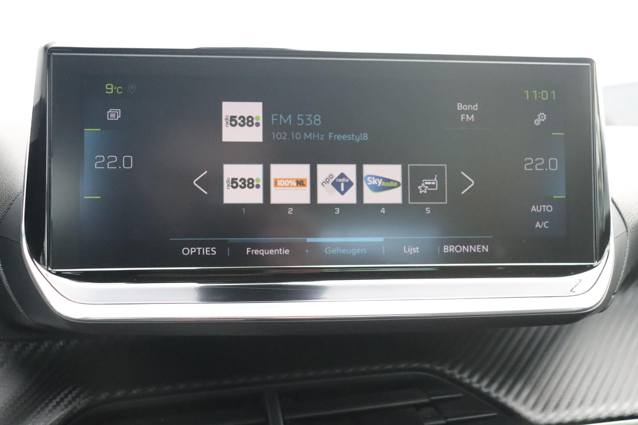 Hoofdafbeelding Peugeot e-208