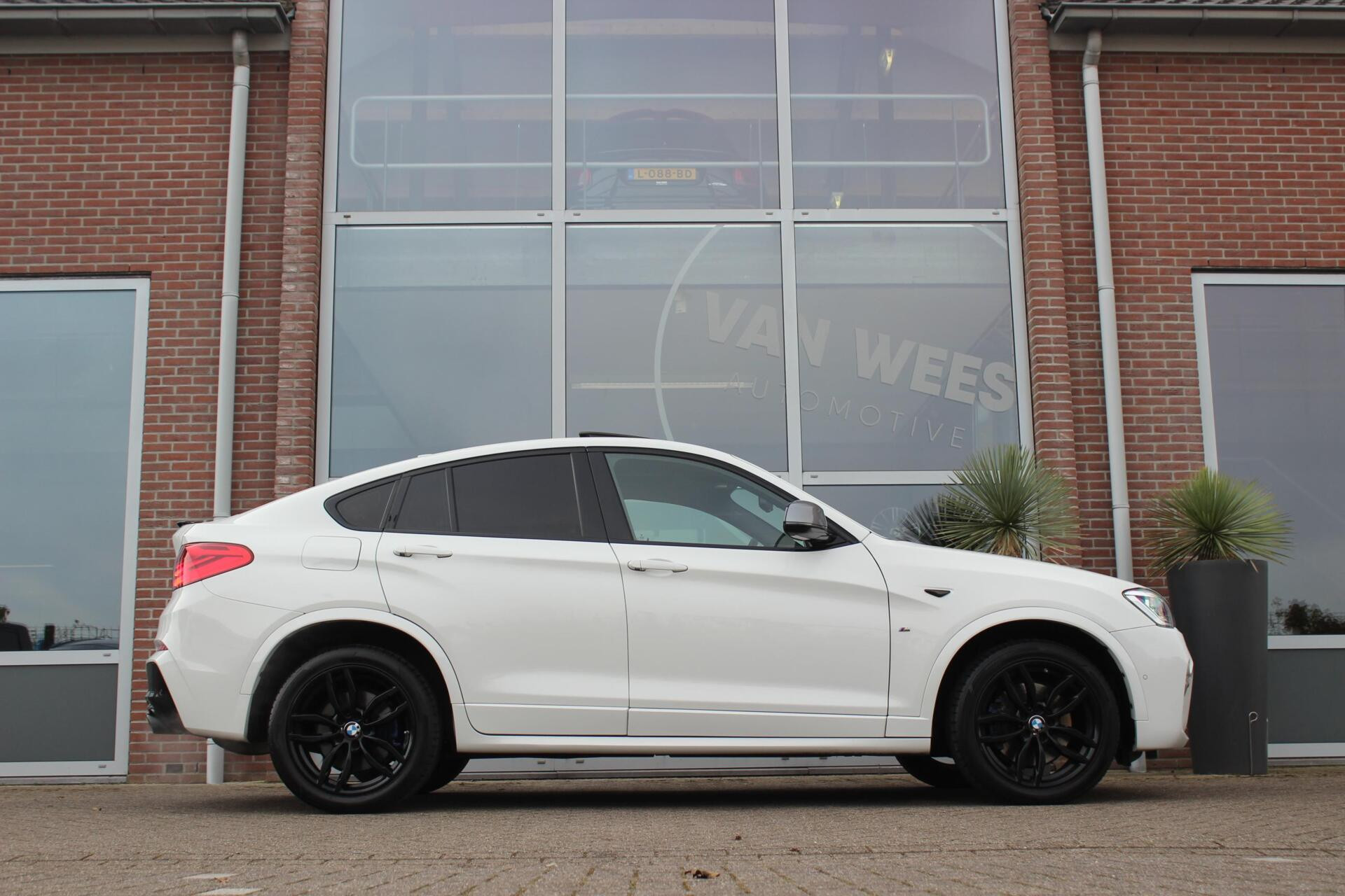 Hoofdafbeelding BMW X4