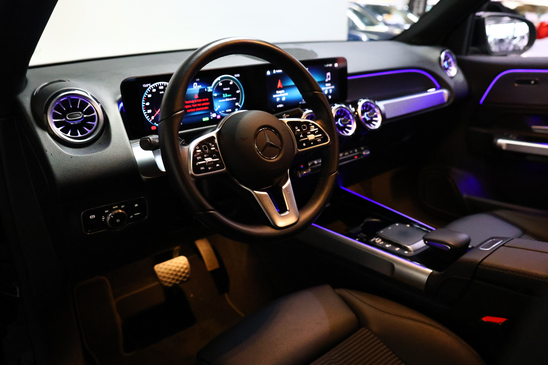 Hoofdafbeelding Mercedes-Benz EQB