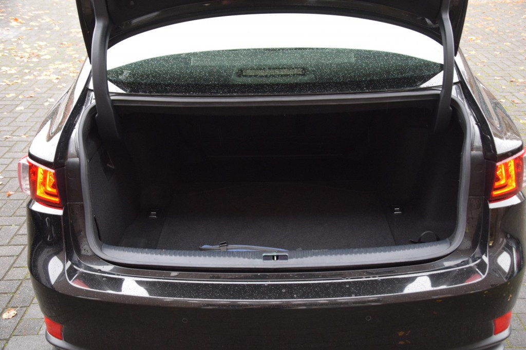 Hoofdafbeelding Lexus IS