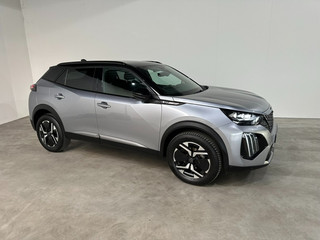 Peugeot 2008 GT, 130PK,Atomaat,17 inch, 360 graden camera,pdc,4 seizoenen banden