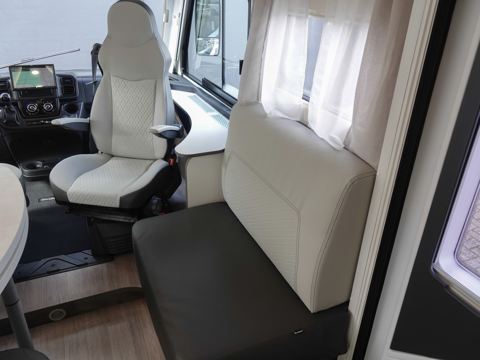 Hoofdafbeelding Benimar Amphitryon