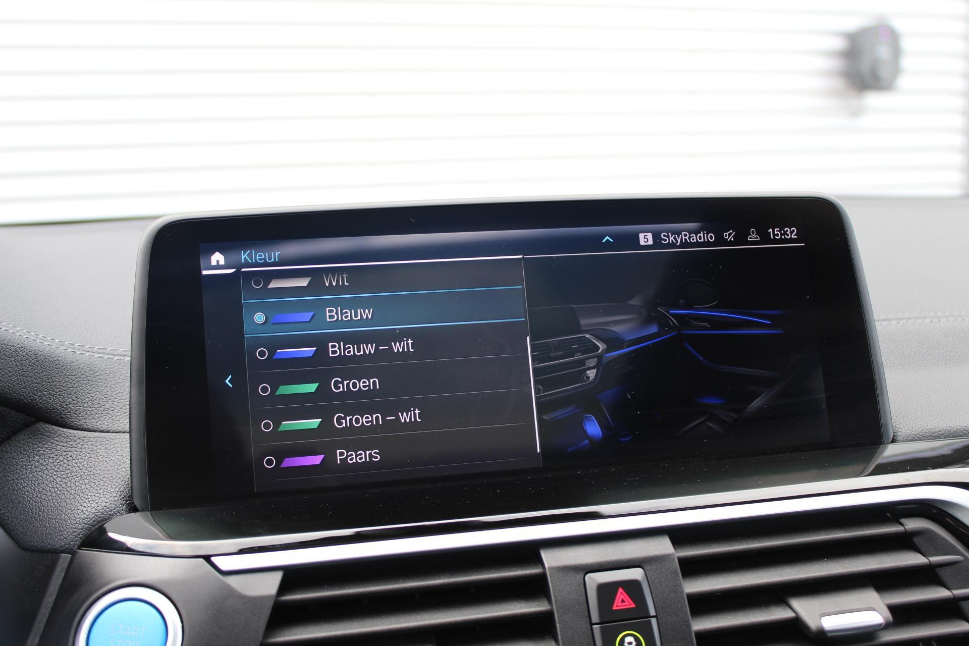 Hoofdafbeelding BMW iX3