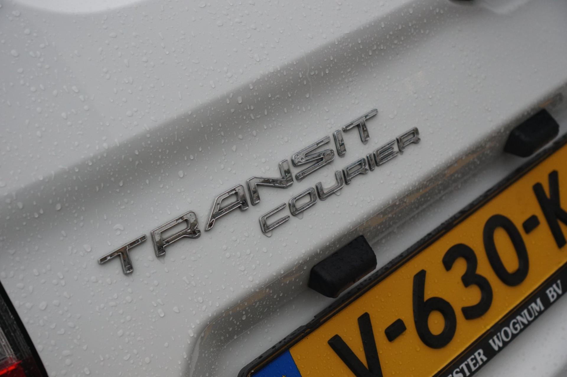 Hoofdafbeelding Ford Transit Courier