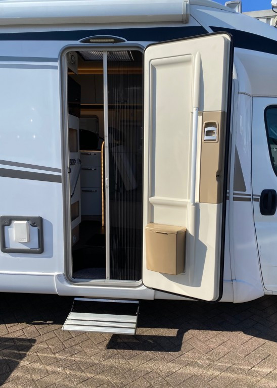 Hoofdafbeelding Bürstner Lyseo T 728g Aut. 36.997km 2017 Dakairco