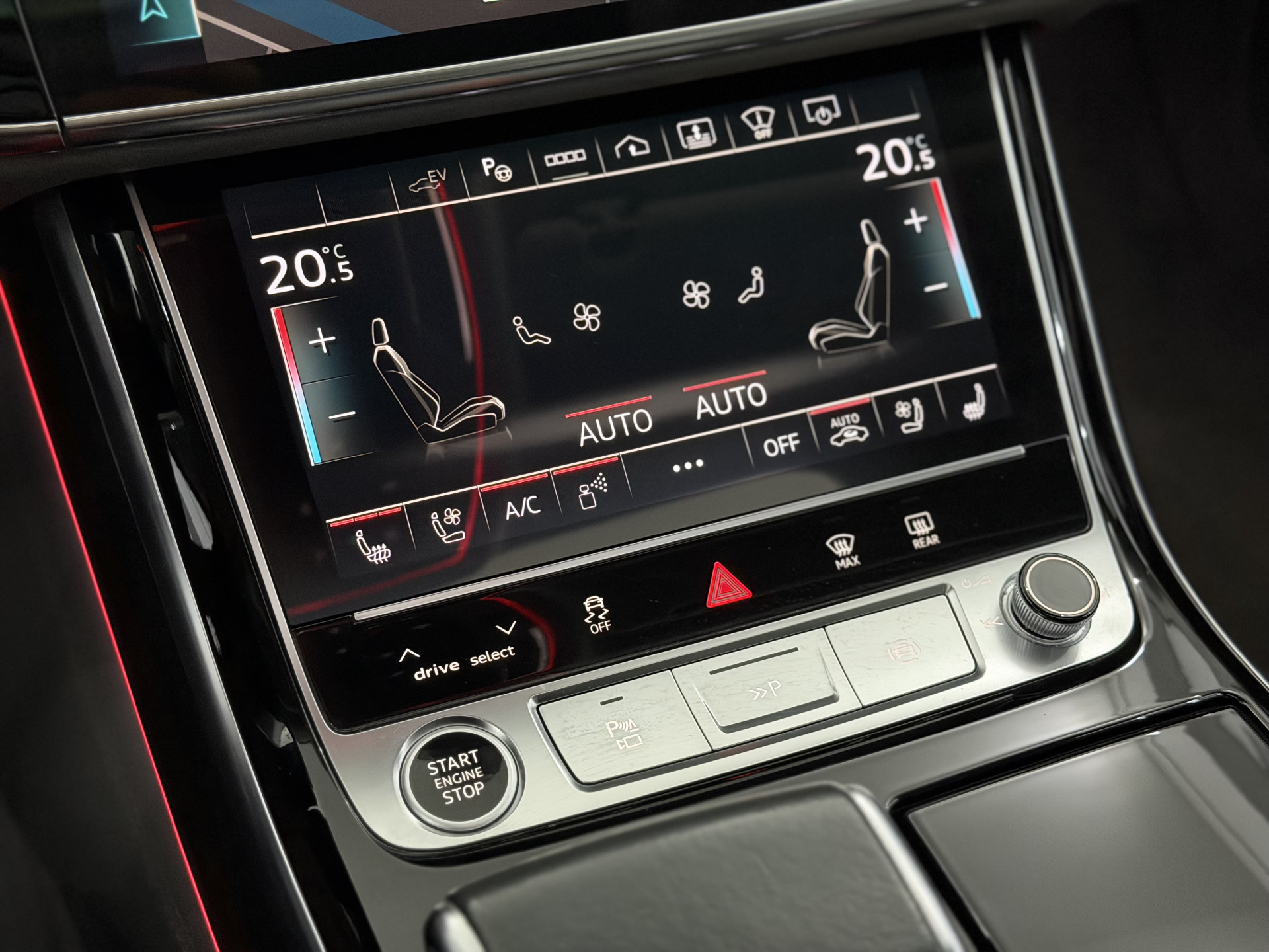 Hoofdafbeelding Audi A8