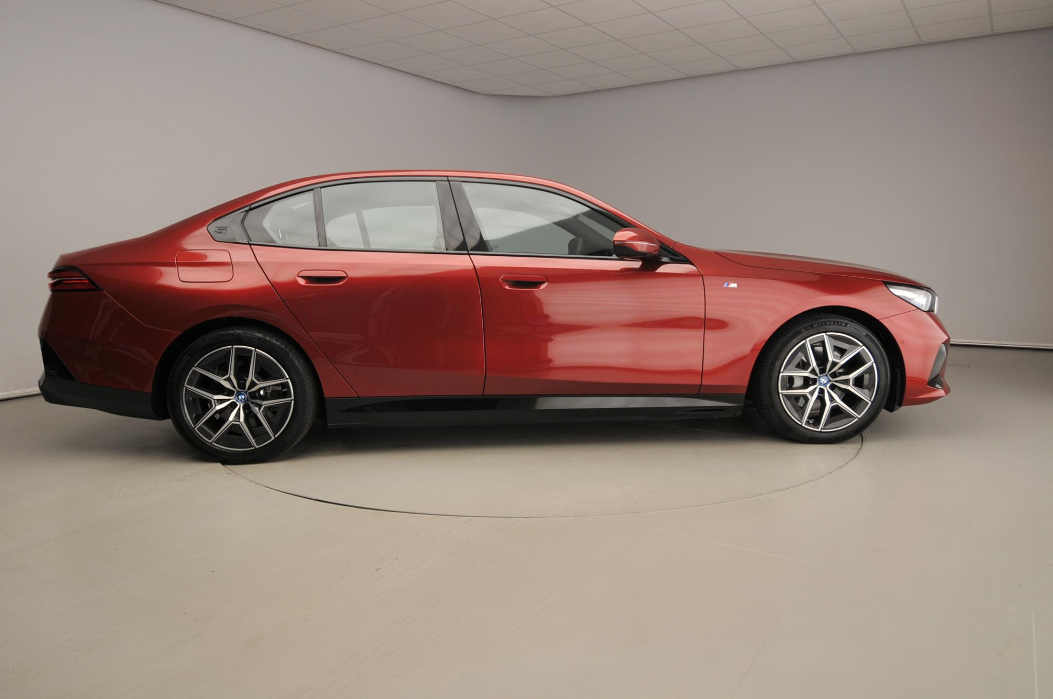 Hoofdafbeelding BMW i5