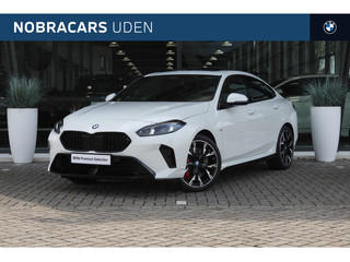 BMW 2 Serie Gran Coupé 220 M Sport Automaat / Panoramadak / Sportstoelen / Adaptieve LED / M Adaptief onderstel / Comfort Access / Parking Assistant