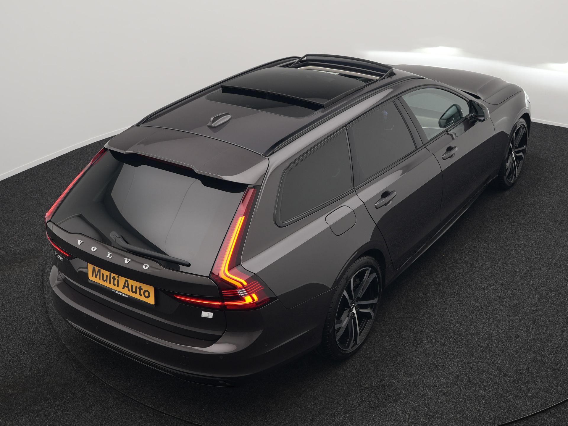 Hoofdafbeelding Volvo V90