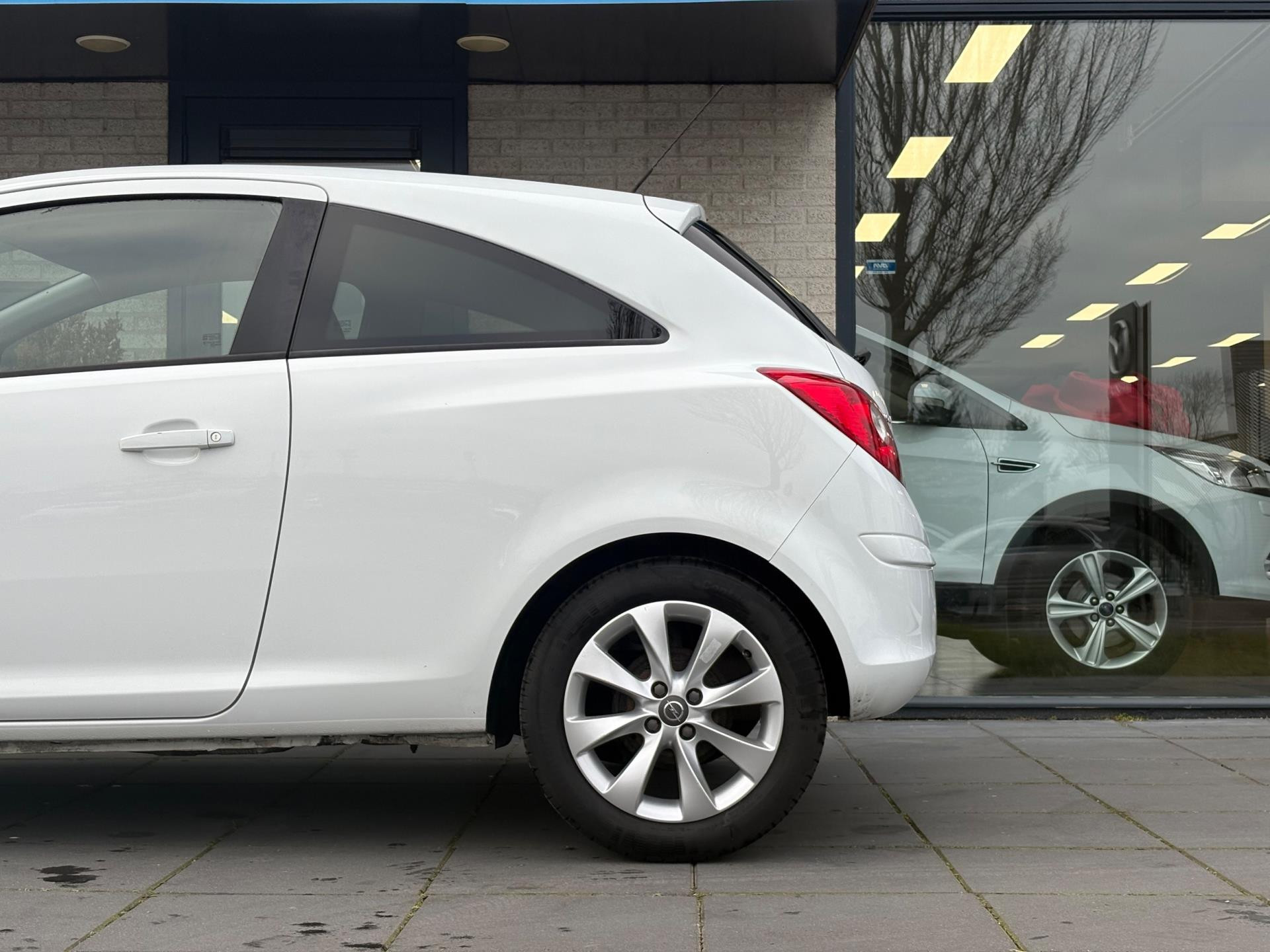 Hoofdafbeelding Opel Corsa