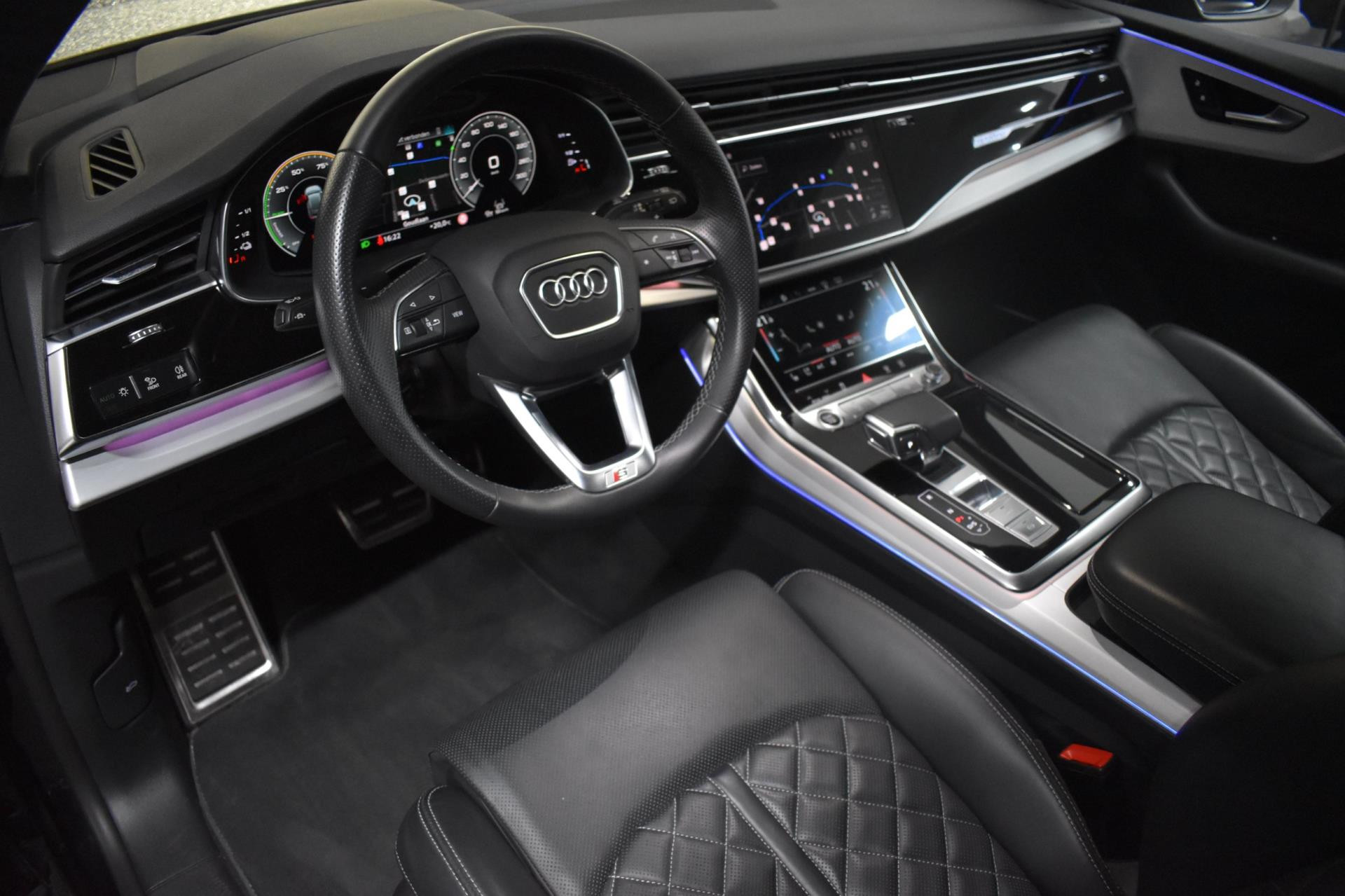 Hoofdafbeelding Audi Q8