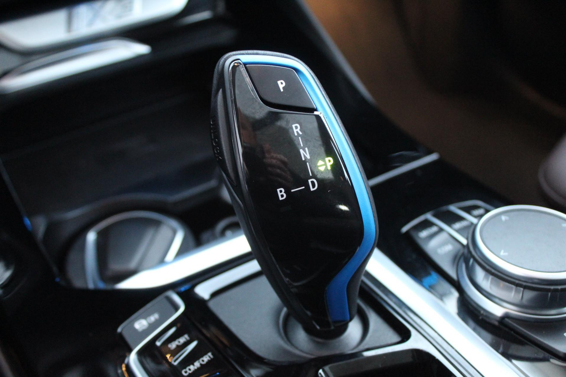 Hoofdafbeelding BMW iX3