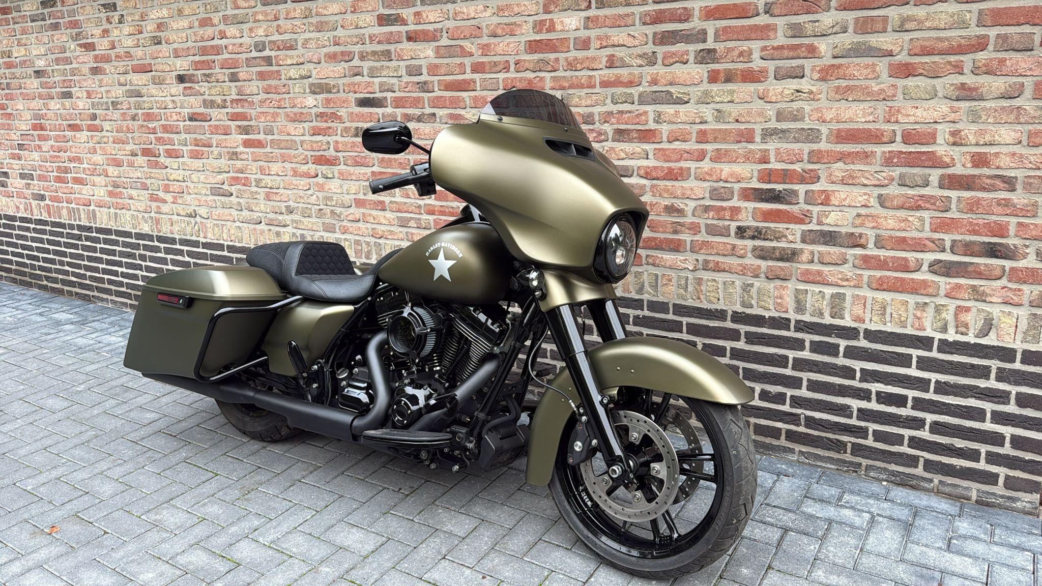 Hoofdafbeelding Harley-Davidson Street Glide