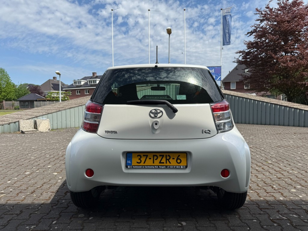 Hoofdafbeelding Toyota iQ
