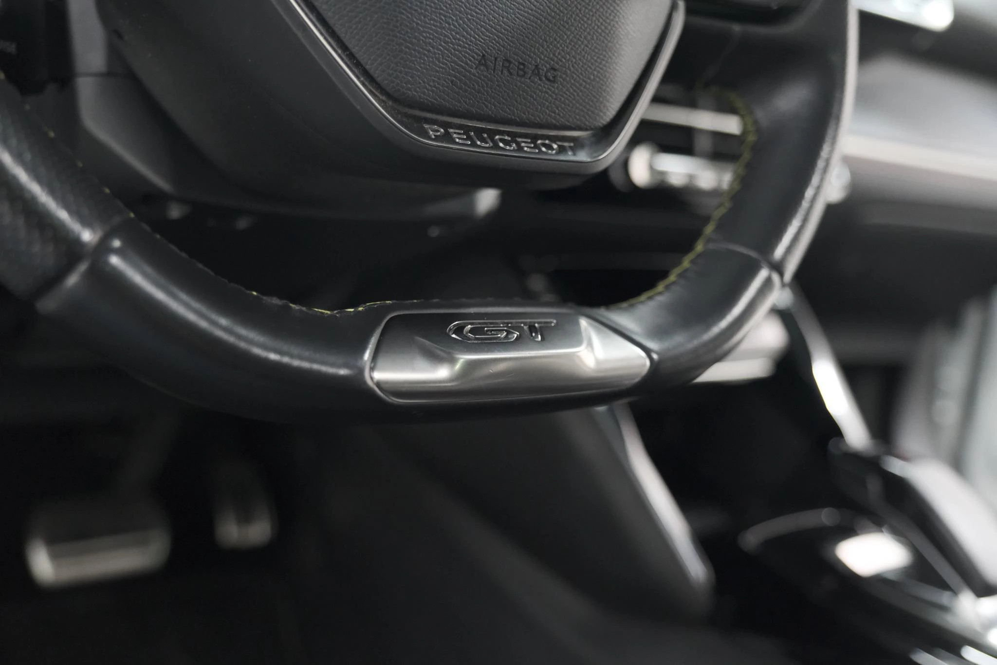 Hoofdafbeelding Peugeot e-2008