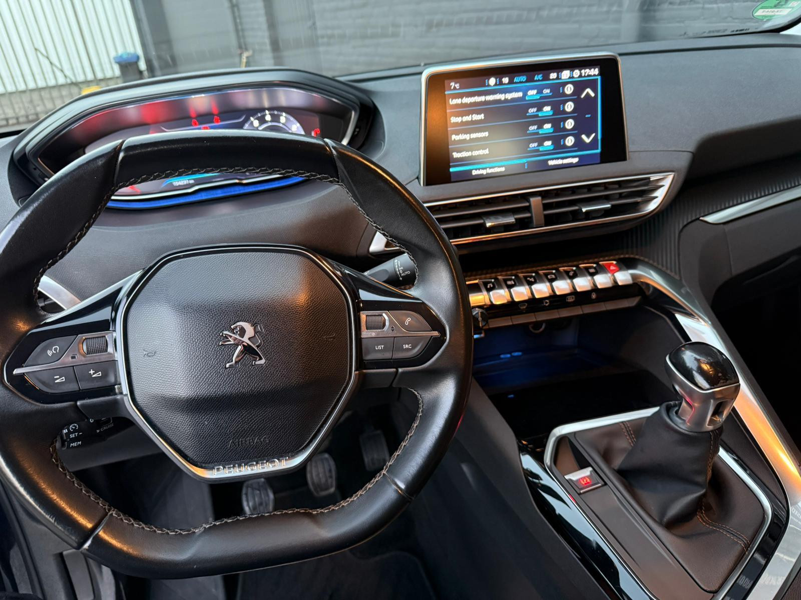 Hoofdafbeelding Peugeot 5008