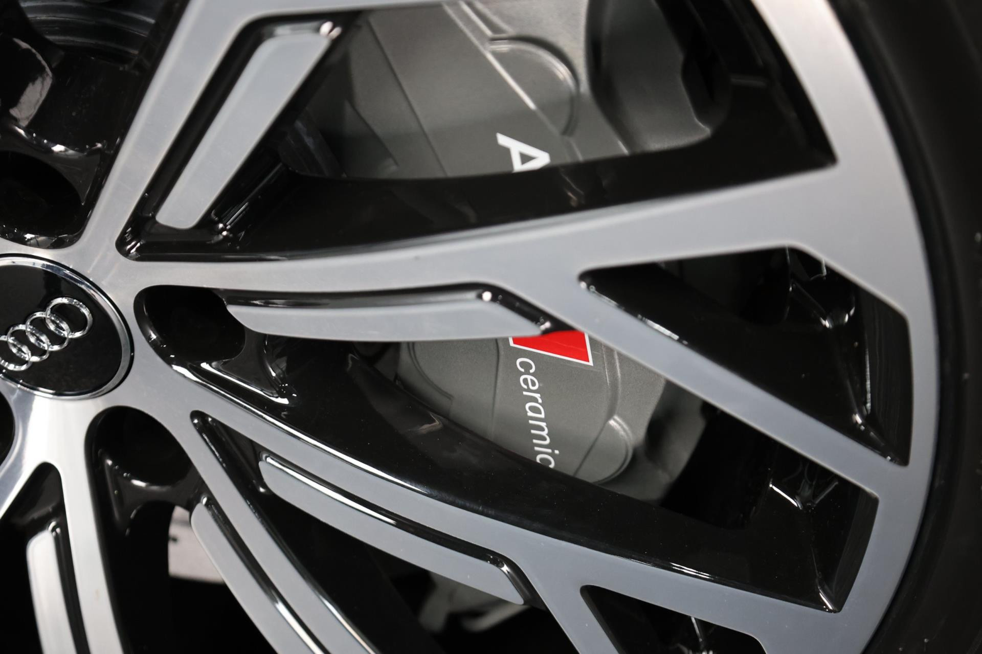 Hoofdafbeelding Audi S8