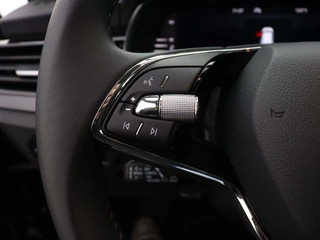 Škoda Kamiq Škoda Kamiq TSI 110PK Ambition / CARPLAY / CLIMAT CONTROL / PARK. SENSOREN / CARSELEXY - afbeelding nr 16