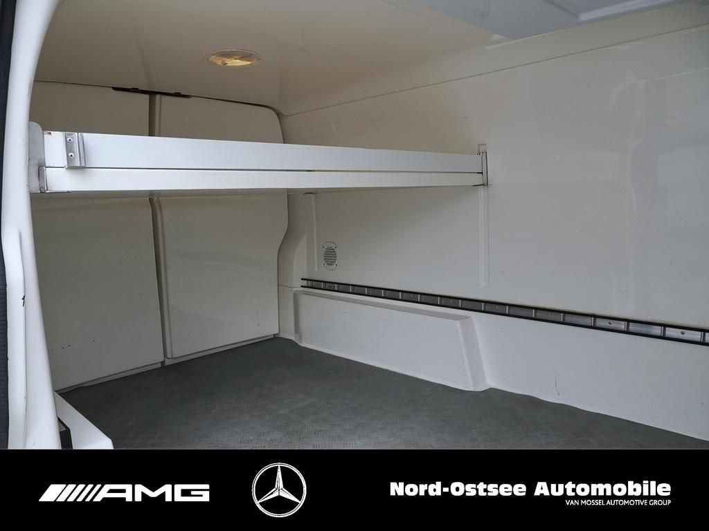 Volkswagen--image-12